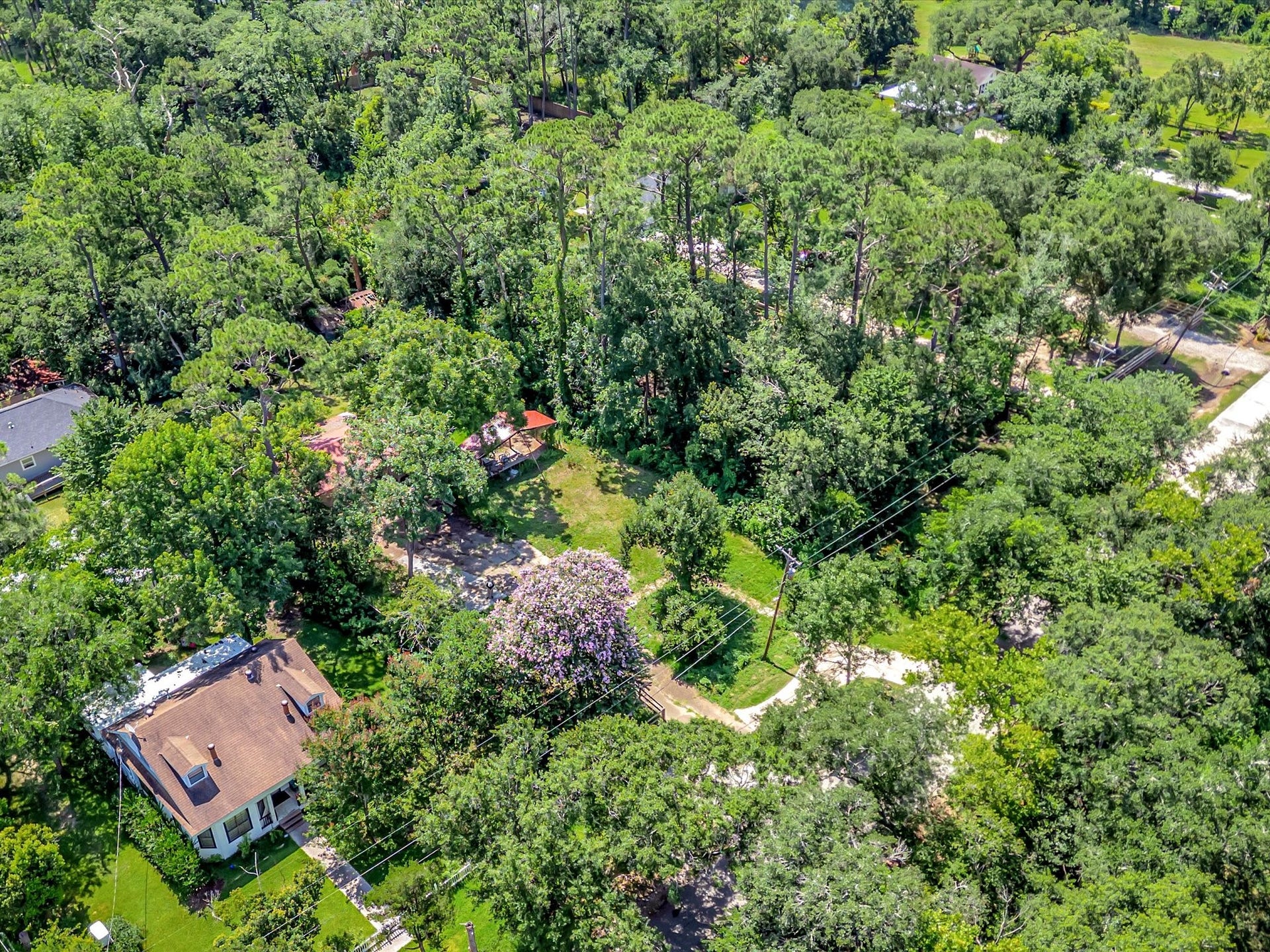 5213 Palm Drive, Dickinson, TX 77539 5213 Palm Drive, Dickinson, TX 77539