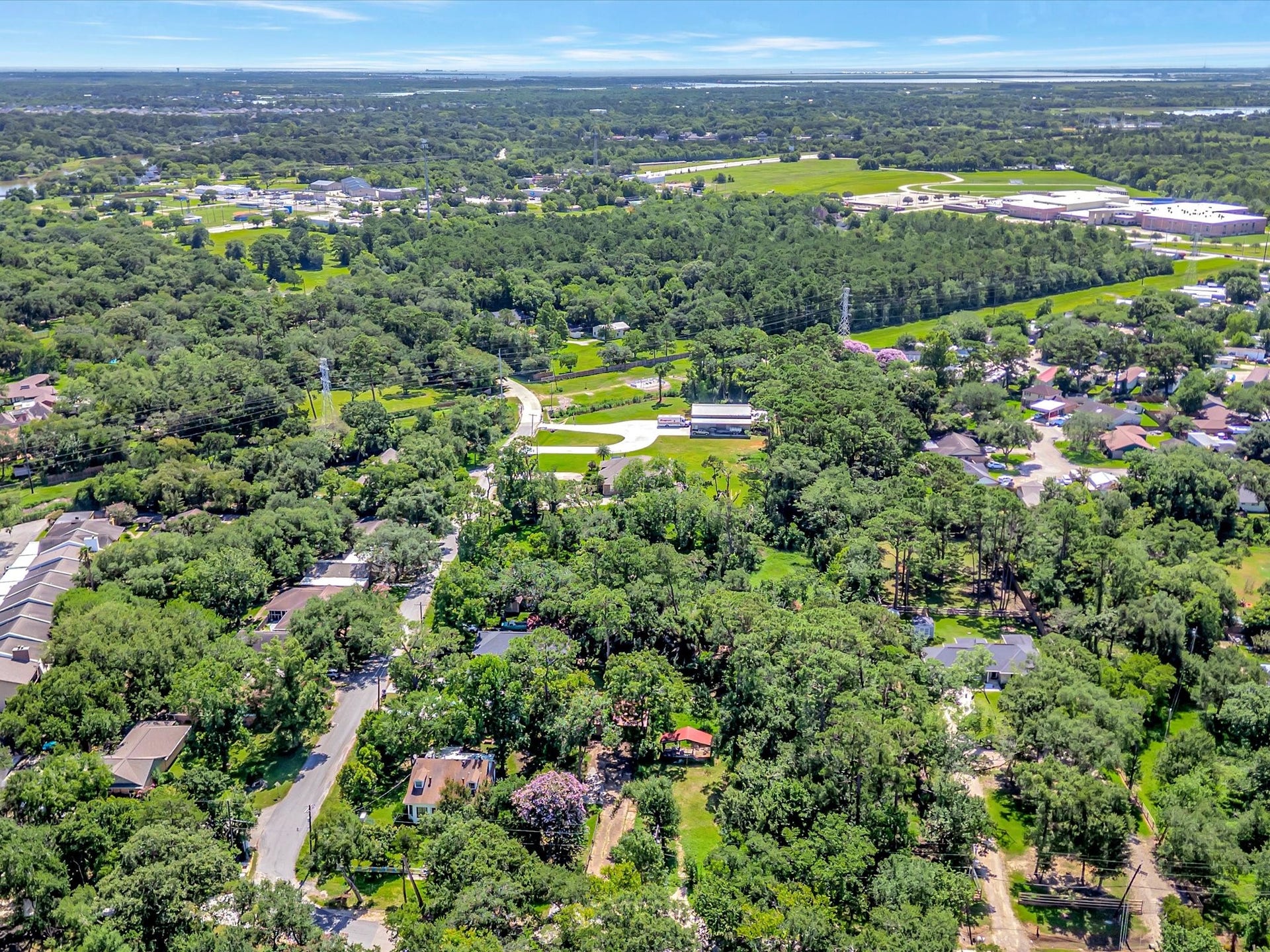 5213 Palm Drive, Dickinson, TX 77539 5213 Palm Drive, Dickinson, TX 77539