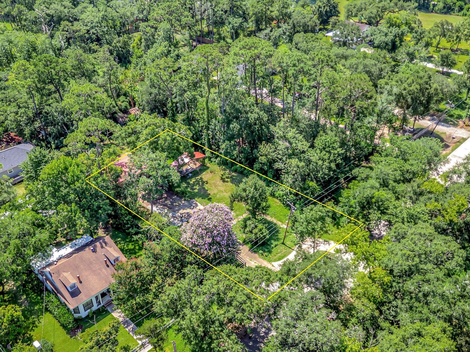 5213 Palm Drive, Dickinson, TX 77539 5213 Palm Drive, Dickinson, TX 77539