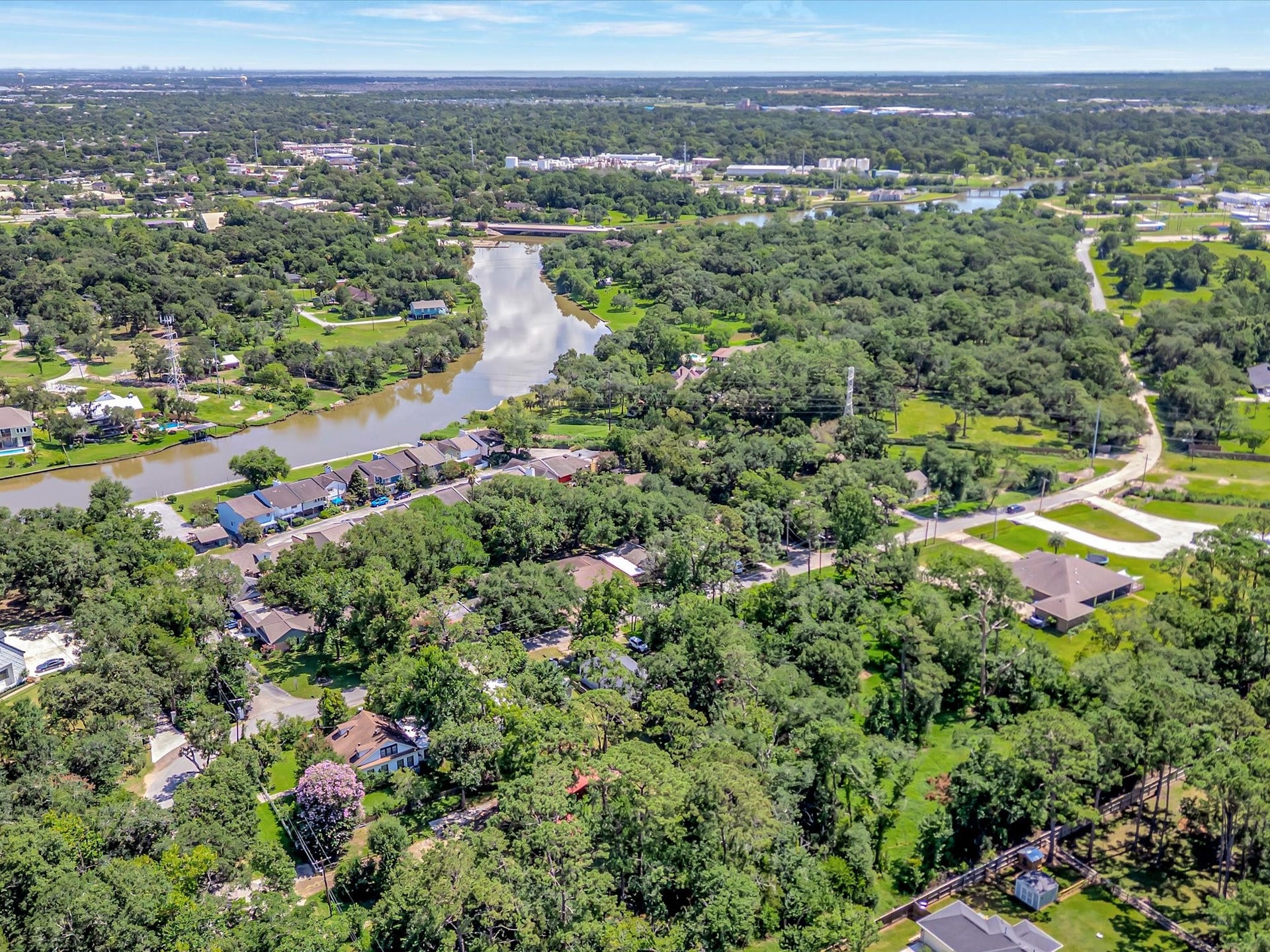 5213 Palm Drive, Dickinson, TX 77539 5213 Palm Drive, Dickinson, TX 77539