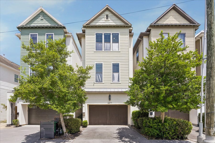 Property photo for 1209 W 22nd Street, Houston, TX