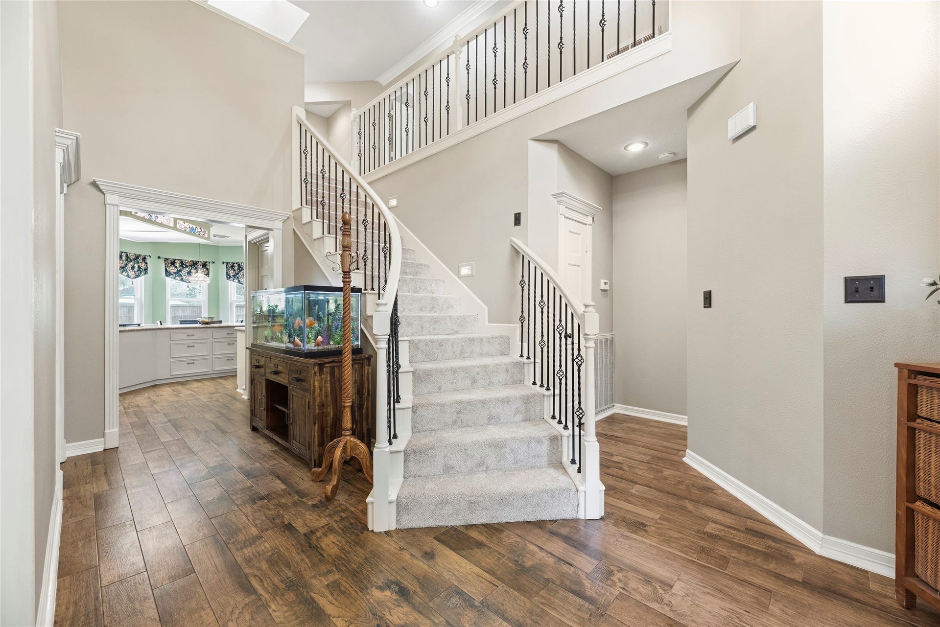 13114 S Winesap Lane, Cypress, TX 77429 Beautiful entry to this gorgeous house.