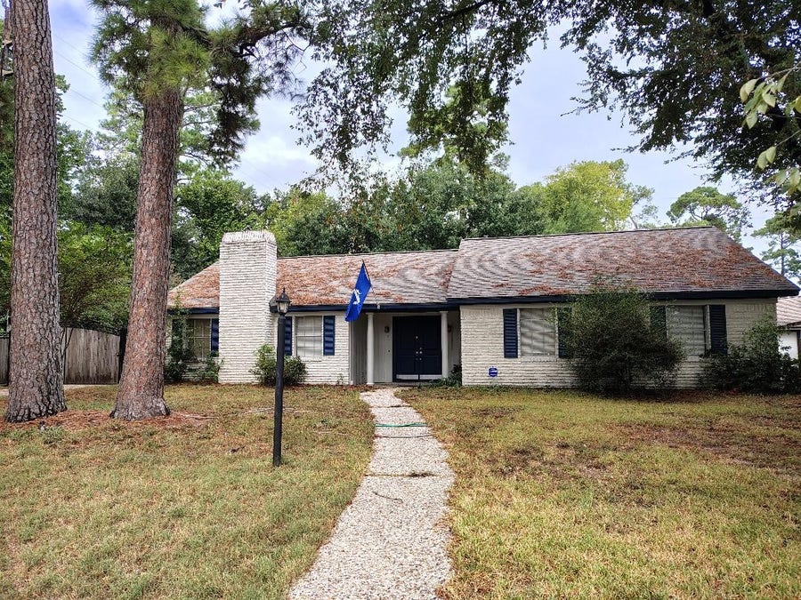 Property photo for 222 W North Hill Drive, Spring, TX