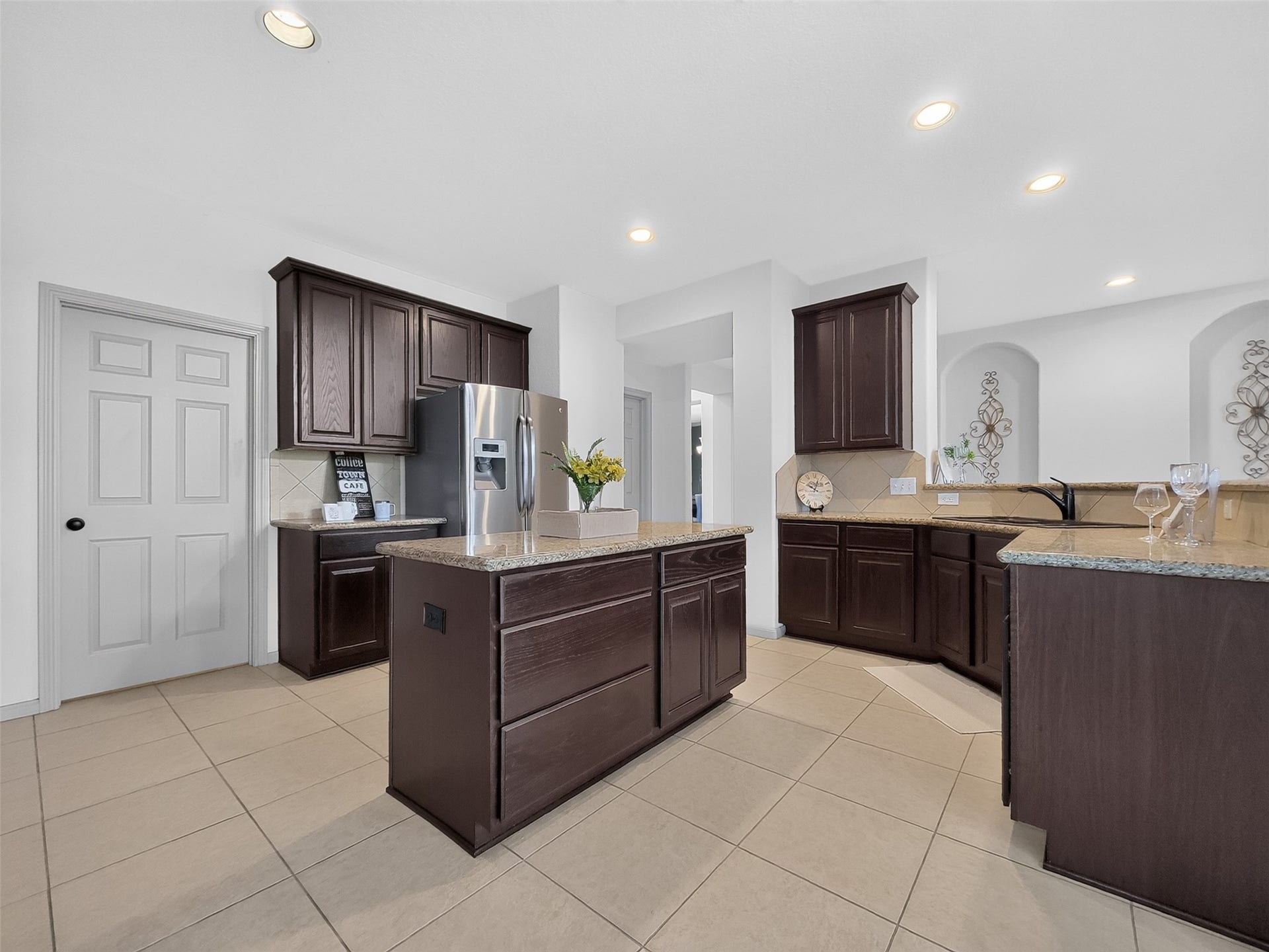4027 Chestnut Bend Drive, Missouri City, TX 77459 4027 Chestnut Bend Drive, Missouri City, TX 77459