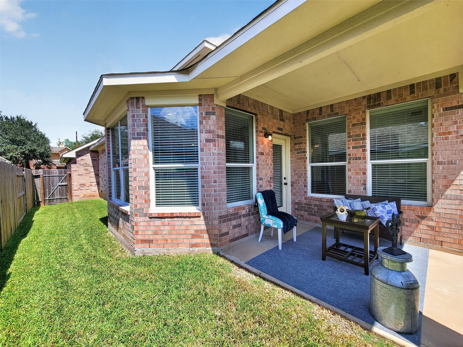 4027 Chestnut Bend Drive, Missouri City, TX 77459 4027 Chestnut Bend Drive, Missouri City, TX 77459
