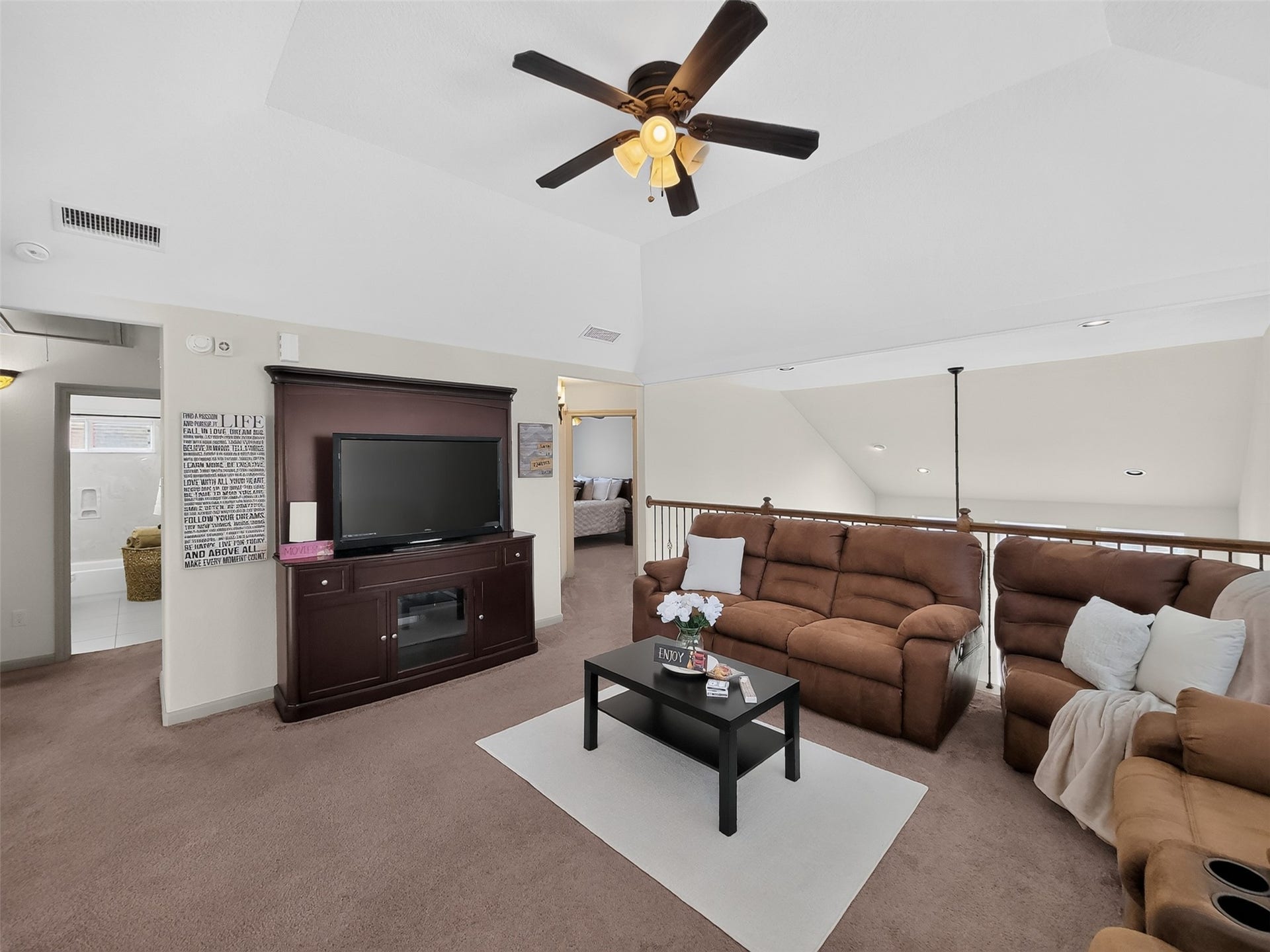 4027 Chestnut Bend Drive, Missouri City, TX 77459 4027 Chestnut Bend Drive, Missouri City, TX 77459