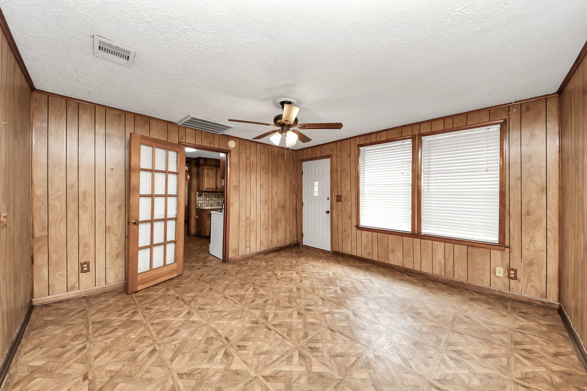 7935 Avenue F, Houston, TX 77012