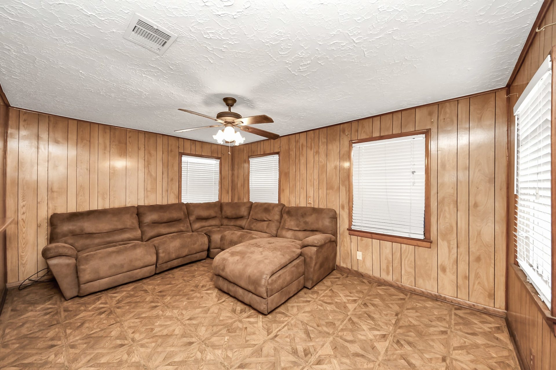 7935 Avenue F, Houston, TX 77012