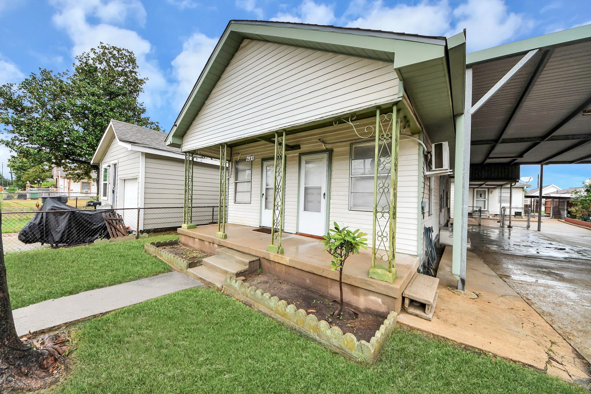 7935 Avenue F, Houston, TX 77012