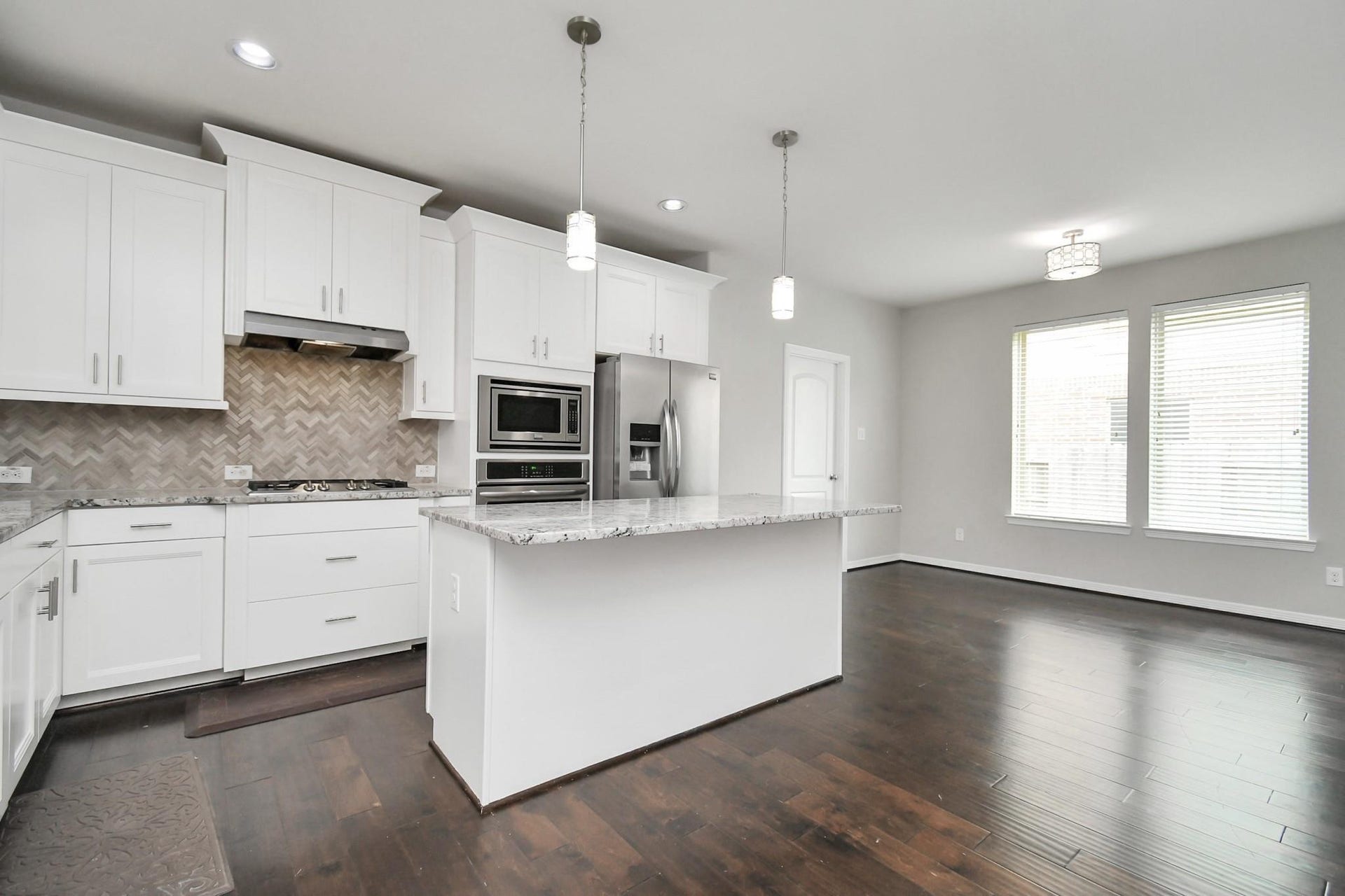 3803 May Ridge Lane, Sugar Land, TX 77479 3803 May Ridge Lane, Sugar Land, TX 77479