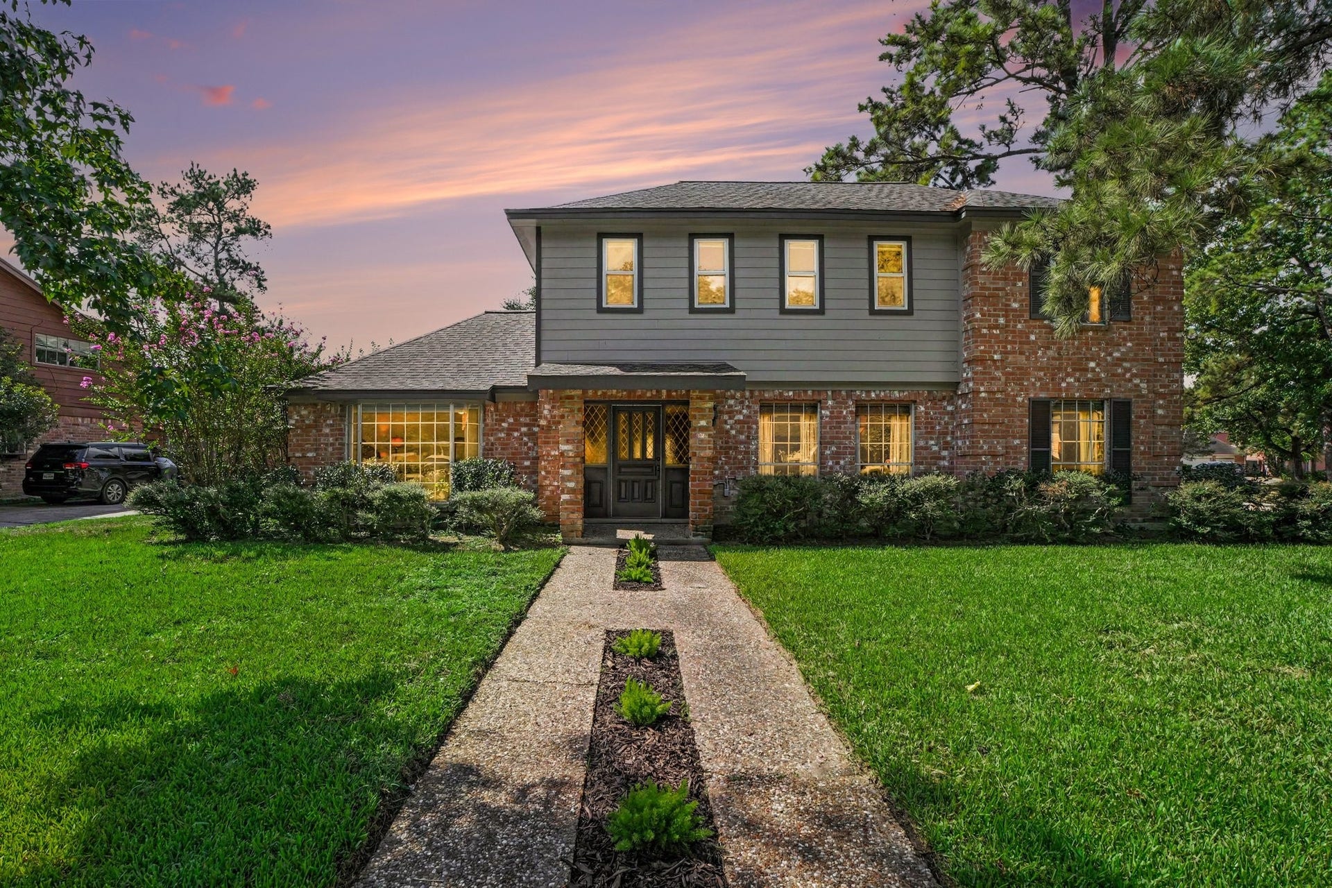 15423 Misty Forest Court, Houston, TX 77068 Welcome to 15423 Misty Forest Court! A captivating, traditional two-story home designed to instantly make you feel right at home.