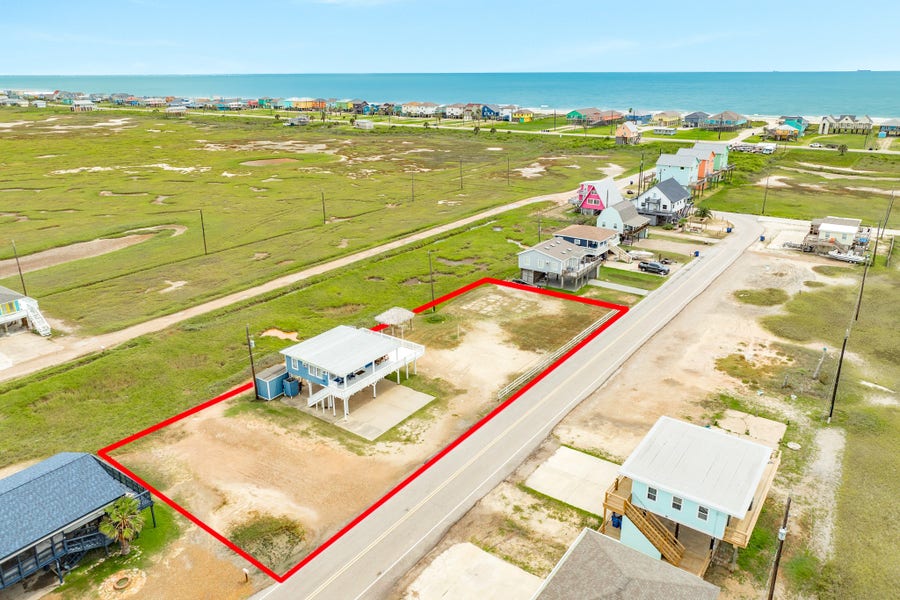 Property photo for 326 Bay Avenue, Surfside Beach, TX