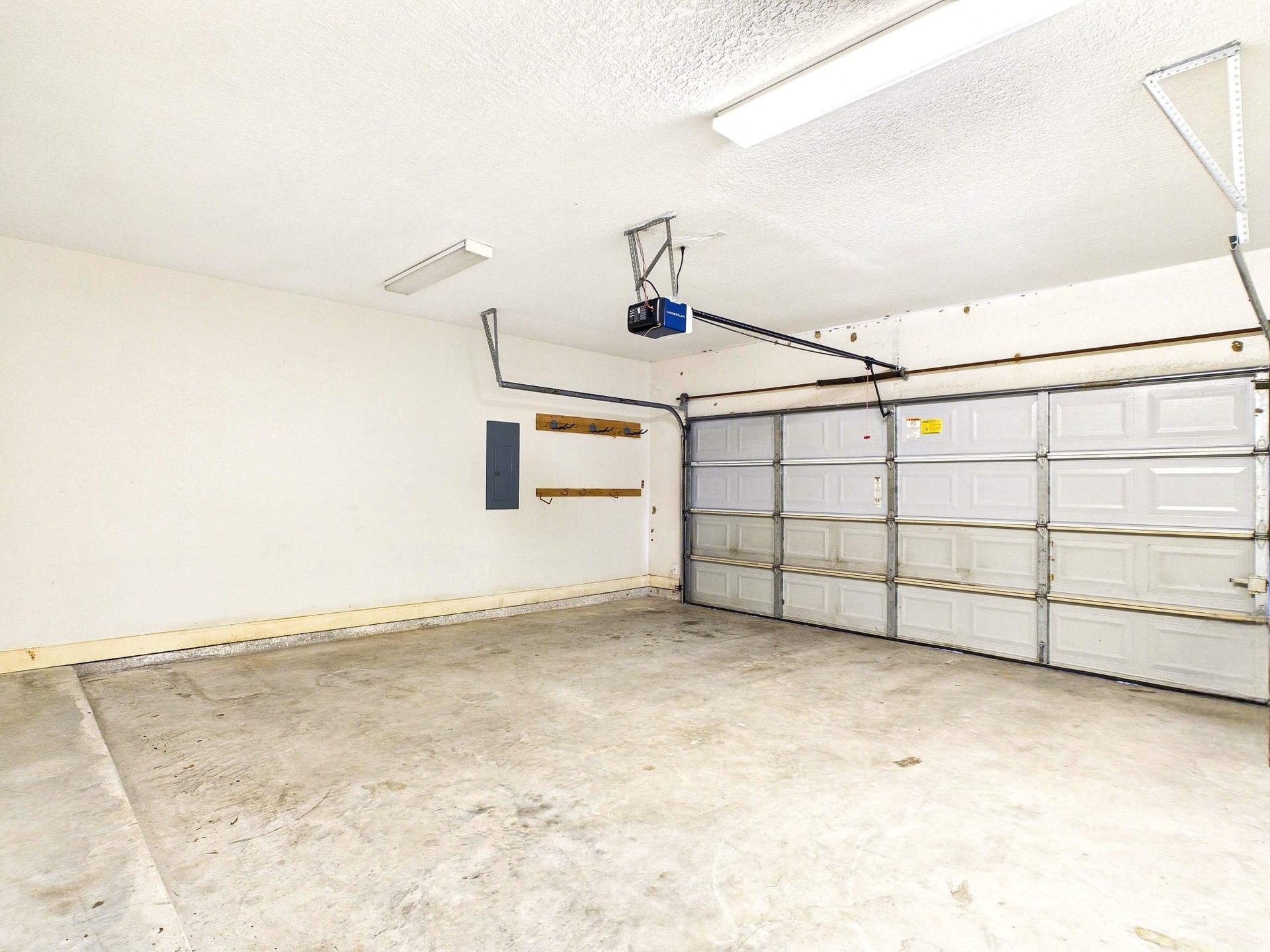 19521 Desna Drive, Porter, TX 77365 This photo shows a spacious, clean two-car garage.