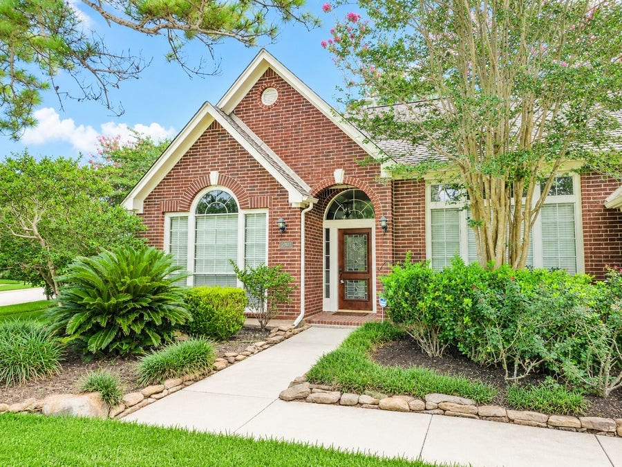 Property photo for 6903 Springcrest Court, Sugar Land, TX