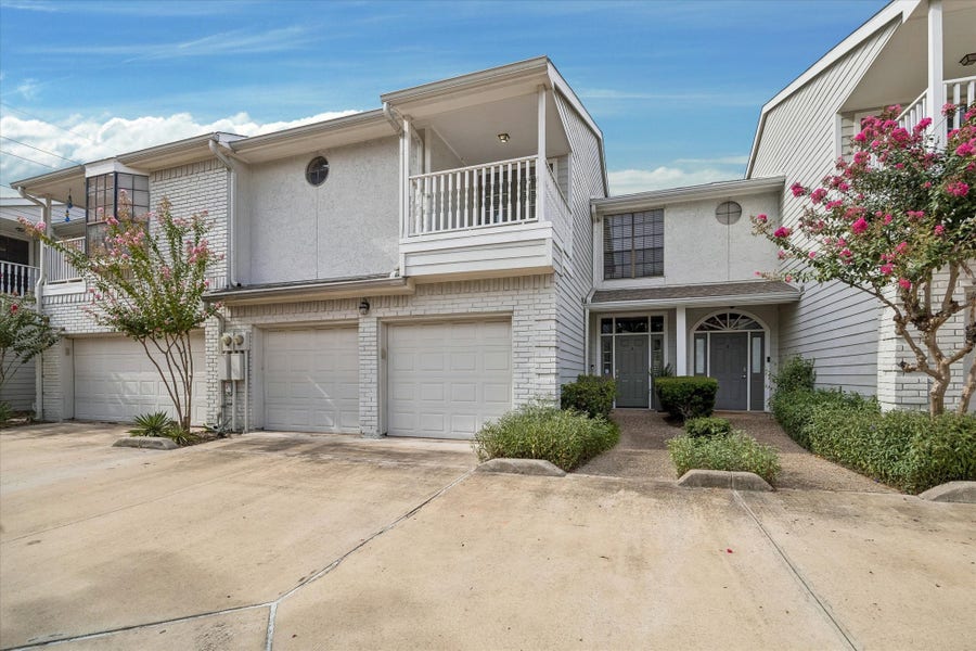 Property photo for 1911 Bering Drive, #3, Houston, TX