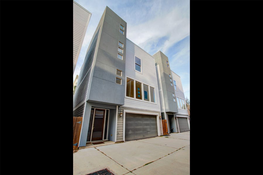 Property photo for 3230 La Branch Street, Houston, TX