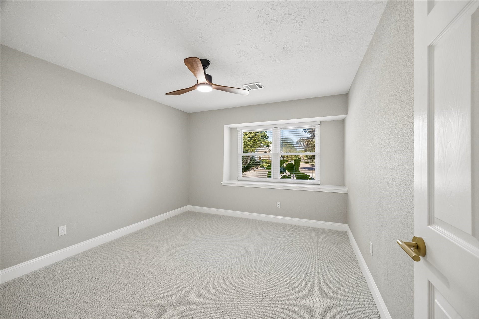 1802 San Sebastian Lane, Houston, TX 77058 1802 San Sebastian Lane, Houston, TX 77058