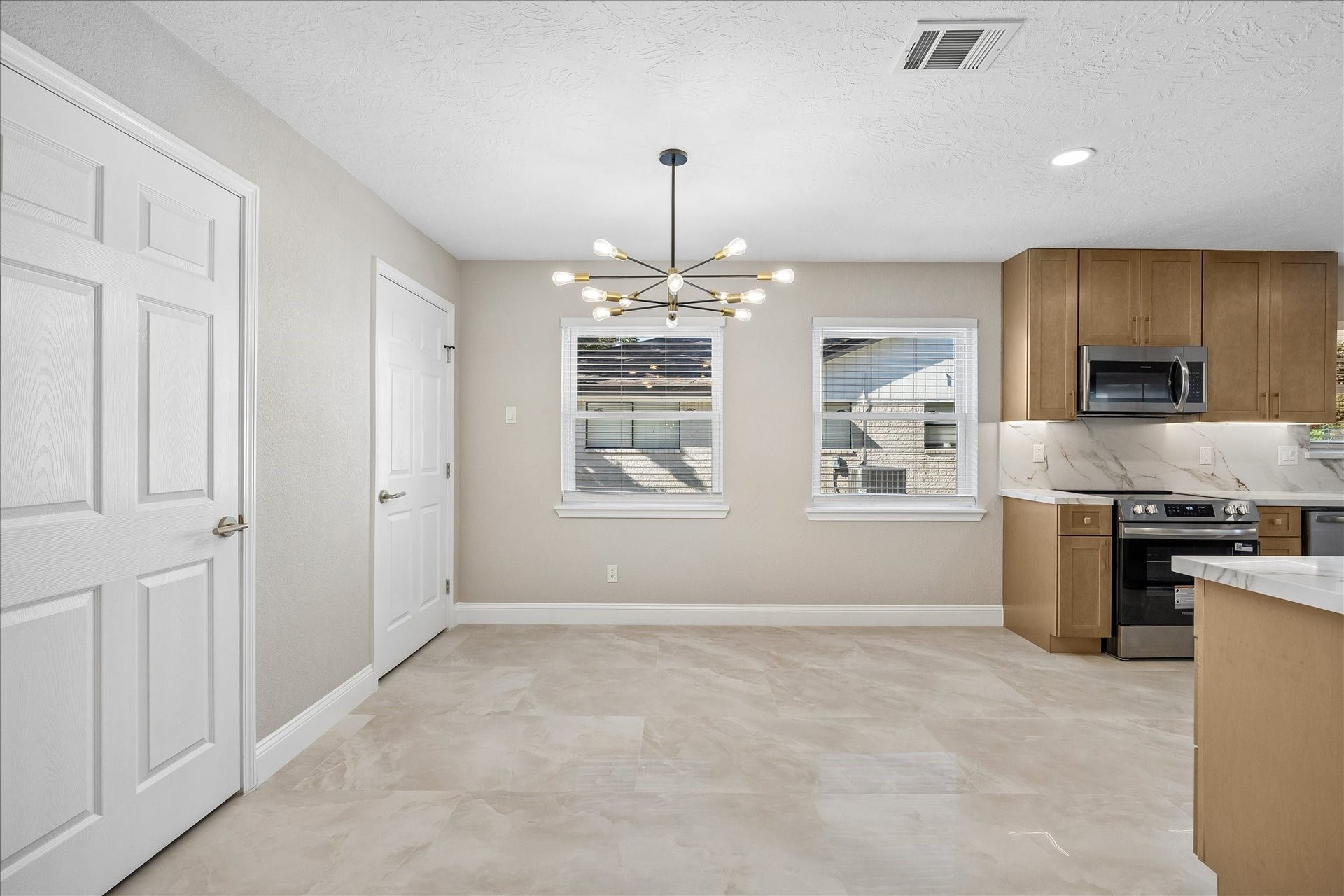 1802 San Sebastian Lane, Houston, TX 77058 1802 San Sebastian Lane, Houston, TX 77058