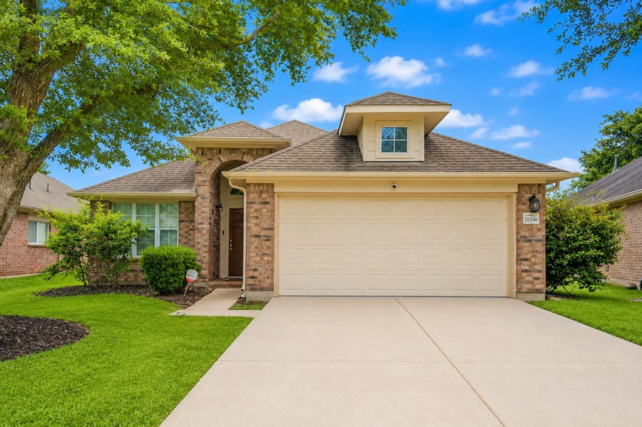 Property photo for 11306 Overland Trail Drive, Richmond, TX