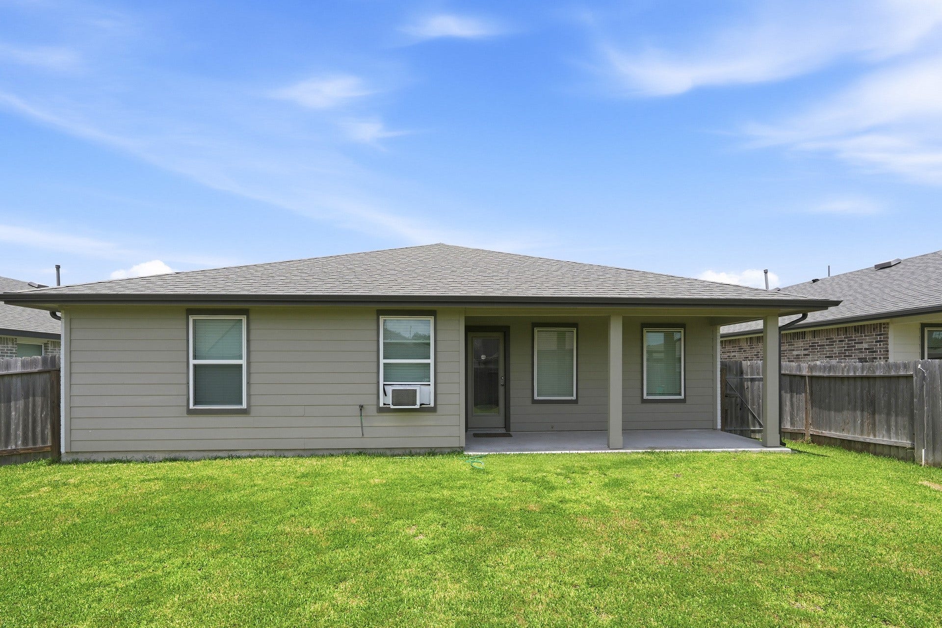 1826 Plantation Place, Baytown, TX 77523