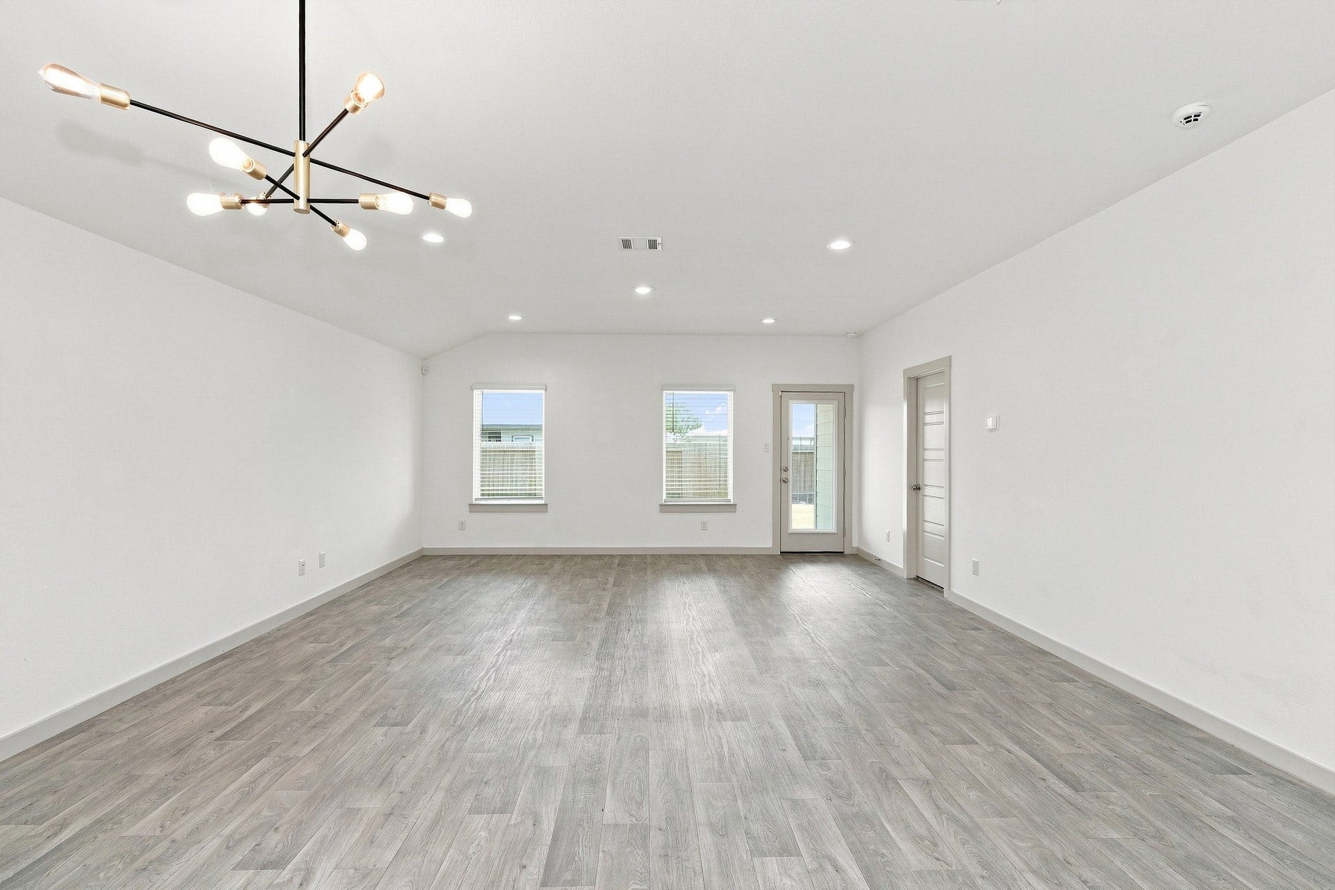 1826 Plantation Place, Baytown, TX 77523