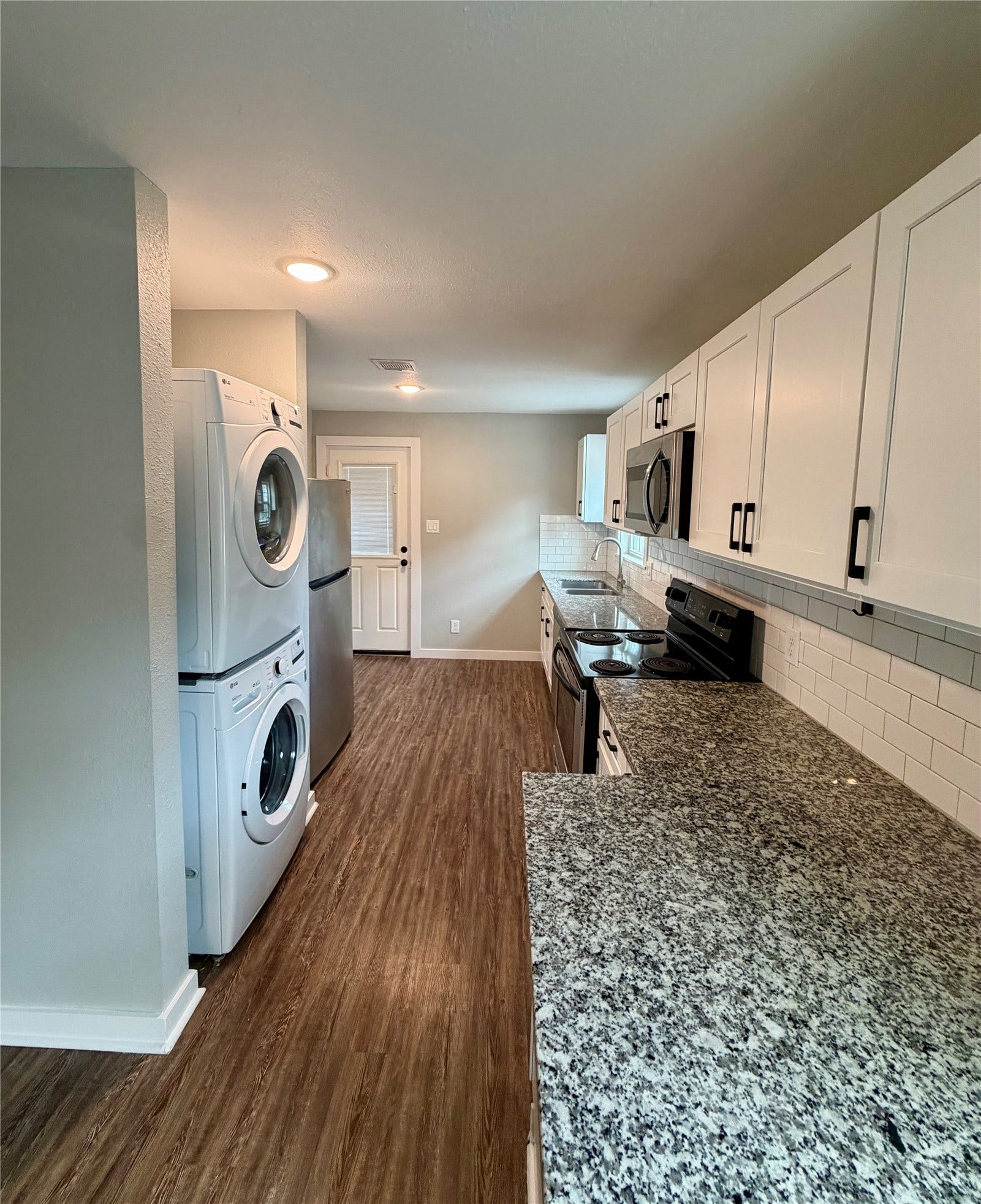 1206 E 33rd Street, Houston, TX 77022