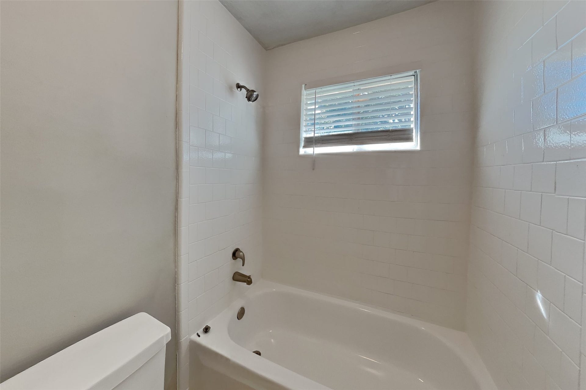 12607 Clabury Court, Houston, TX 77070 12607 Clabury Court, Houston, TX 77070