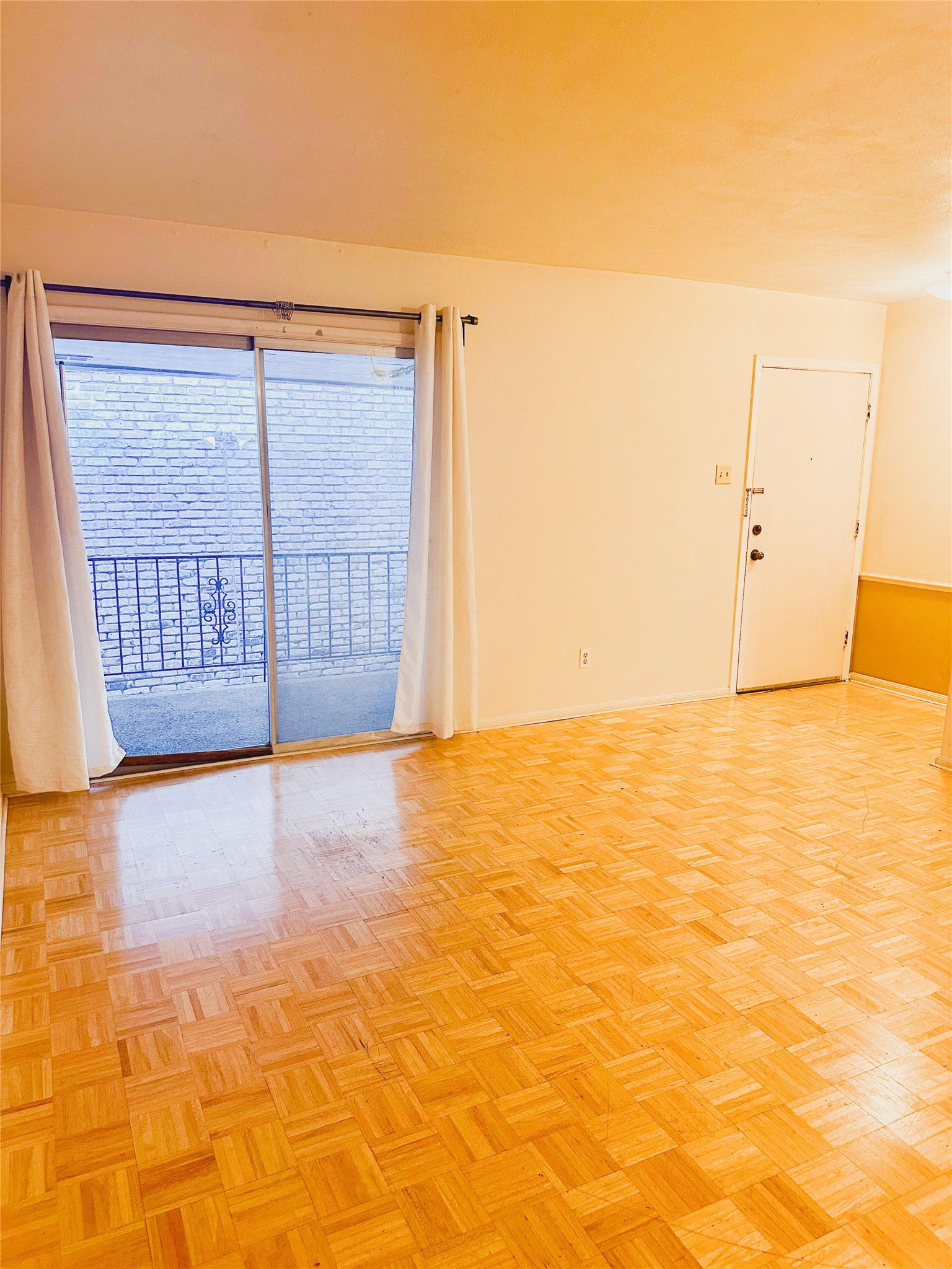 7600 Burgoyne Road, #240, Houston, TX 77063 7600 Burgoyne Road, #240, Houston, TX 77063