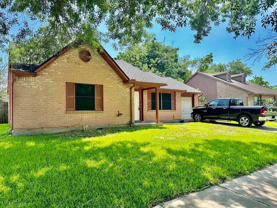 Property photo for 6834 Tara Drive, Richmond, TX
