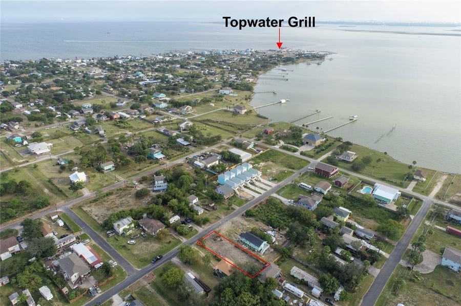 Property photo for 1010 15th St, San Leon, TX