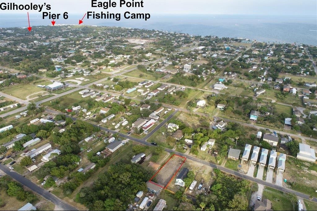 1010 15th St, San Leon, TX 77539 1010 15th St, San Leon, TX 77539