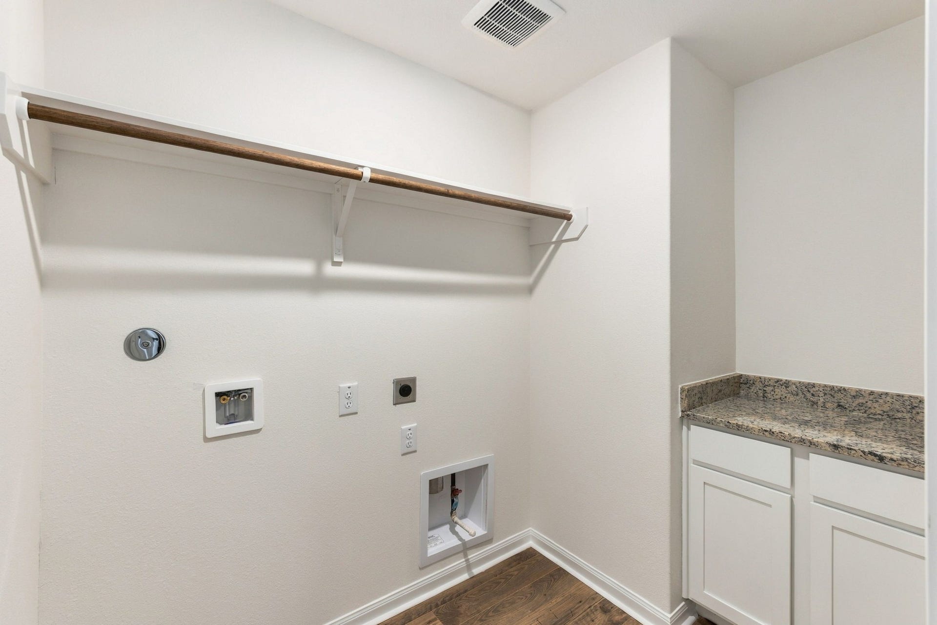 8914 Mystery Stone Drive, Magnolia, TX 77583 8914 Mystery Stone Drive, Magnolia, TX 77583