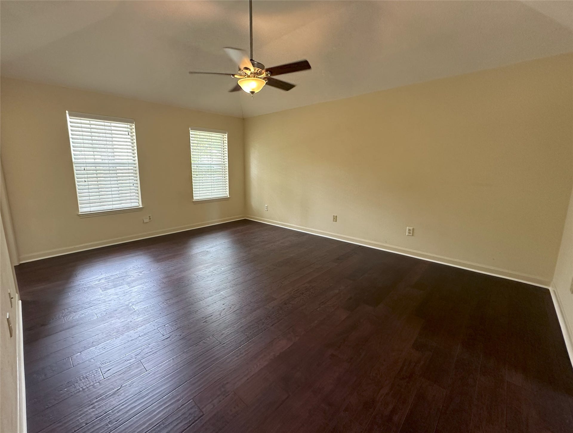 50 Indian Summer Place, The Woodlands, TX 77381 50 Indian Summer Place, The Woodlands, TX 77381