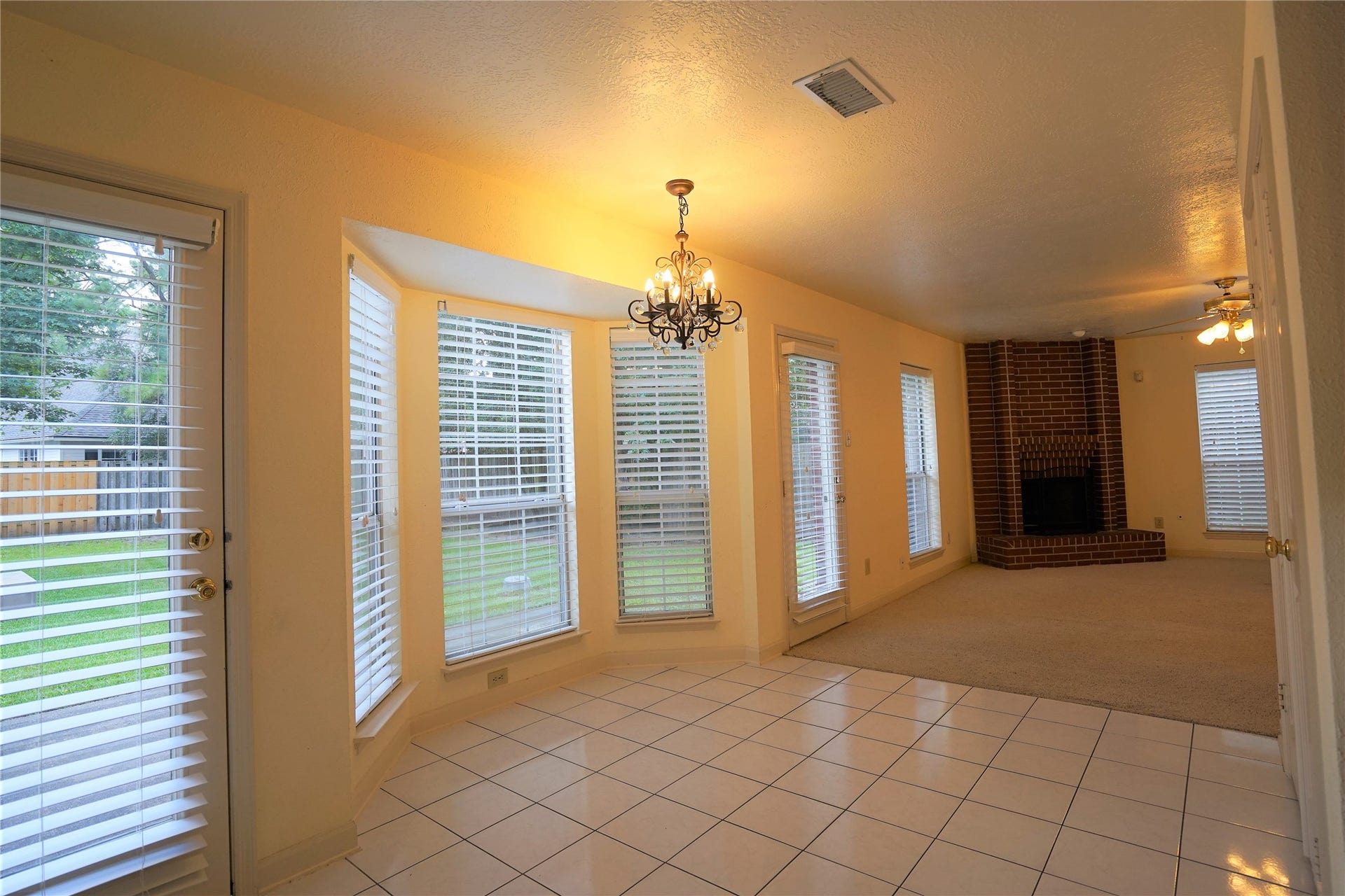50 Indian Summer Place, The Woodlands, TX 77381 50 Indian Summer Place, The Woodlands, TX 77381