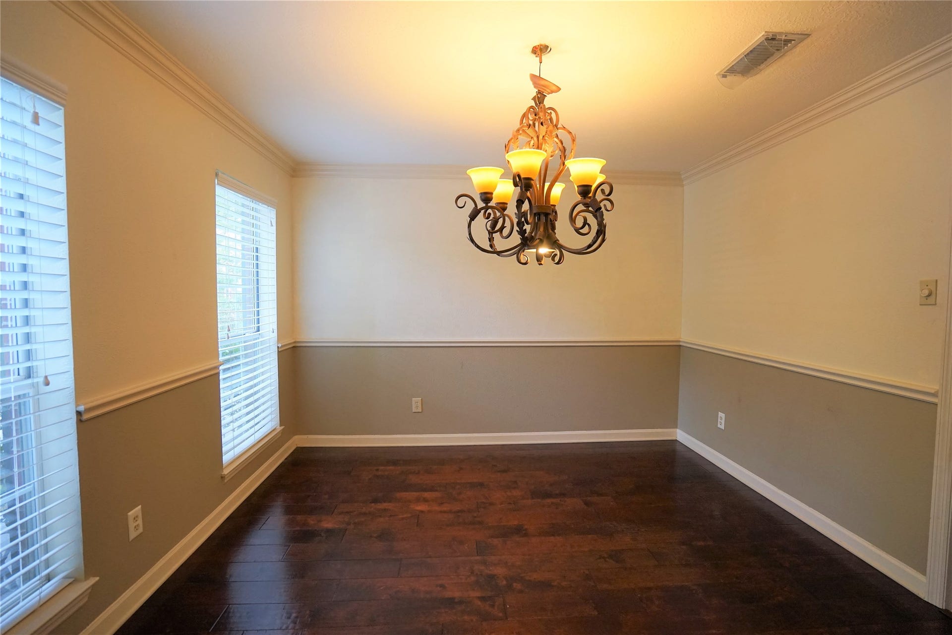 50 Indian Summer Place, The Woodlands, TX 77381 50 Indian Summer Place, The Woodlands, TX 77381
