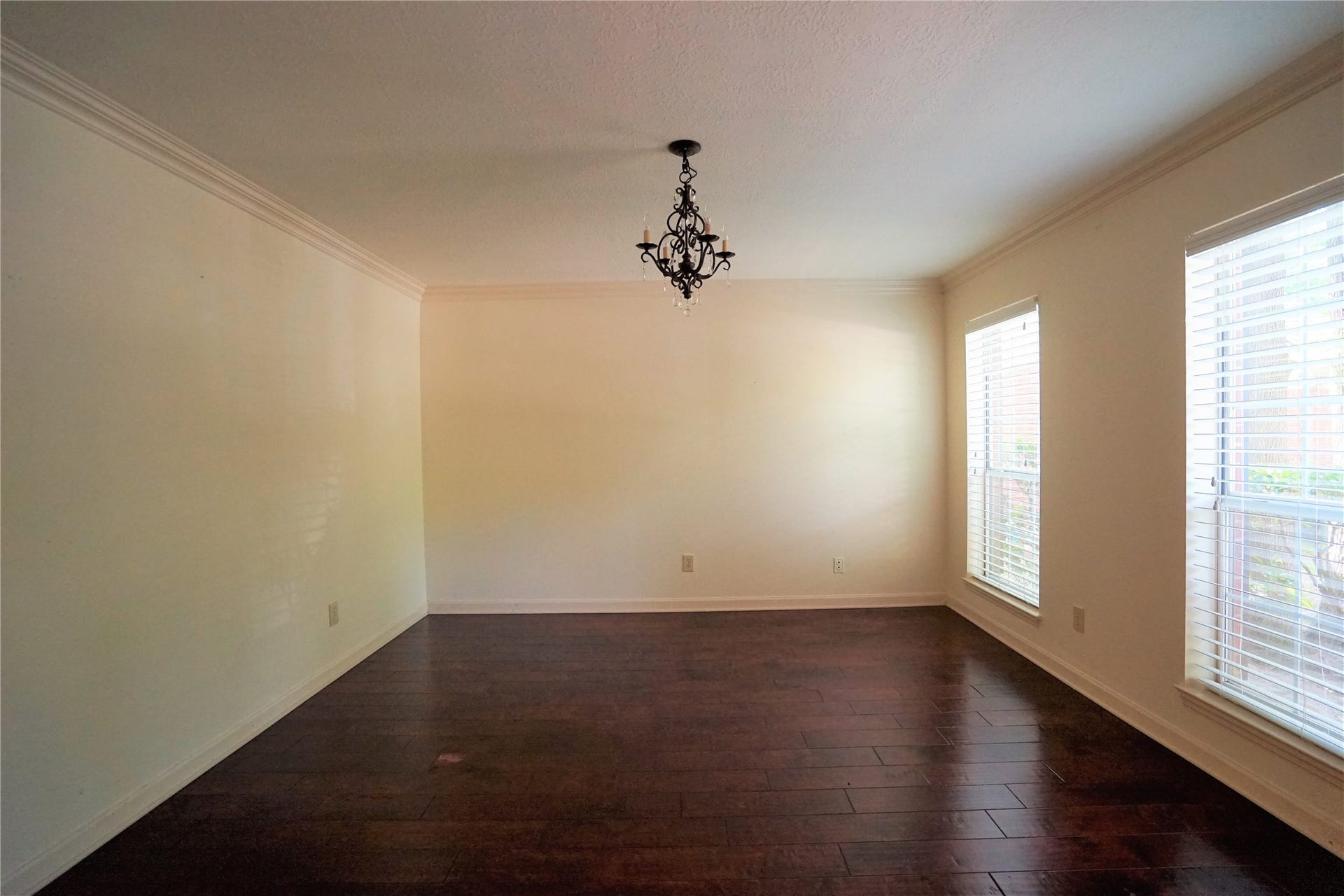 50 Indian Summer Place, The Woodlands, TX 77381 50 Indian Summer Place, The Woodlands, TX 77381