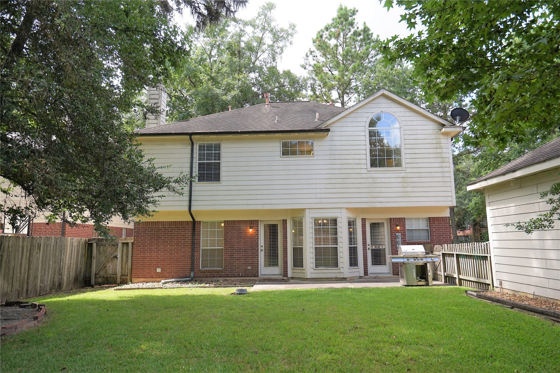 50 Indian Summer Place, The Woodlands, TX 77381 50 Indian Summer Place, The Woodlands, TX 77381