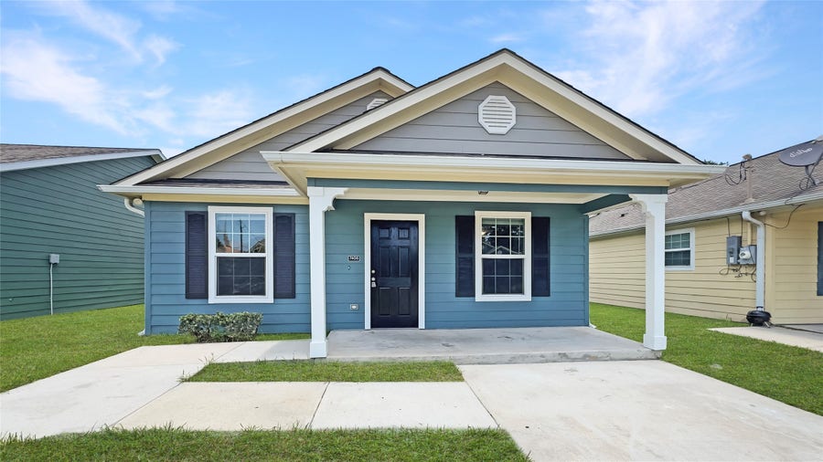 Property photo for 7406 Blue Jay Drive, Texas City, TX