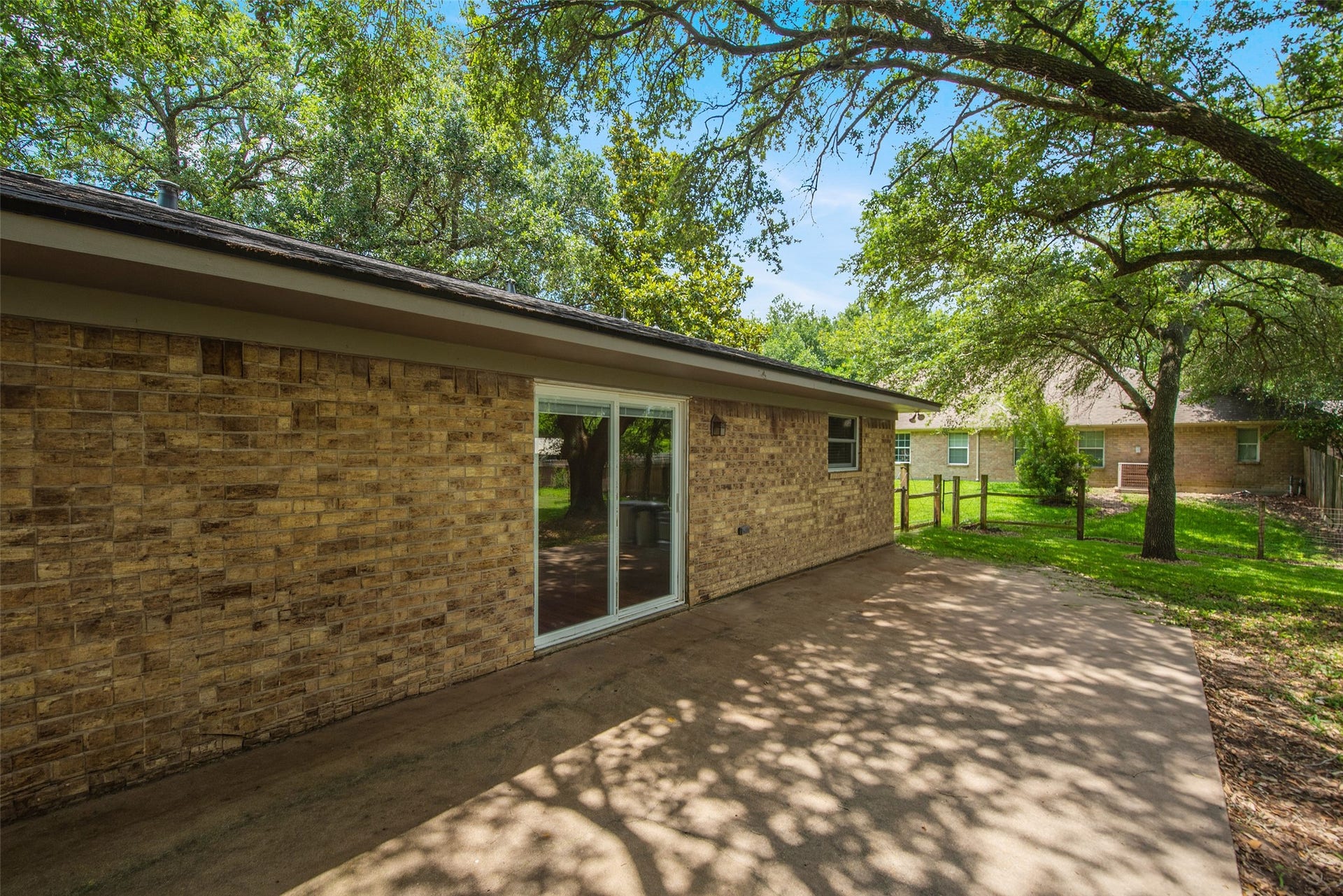 504 Walnut Street, Waller, TX 77484 Back of the House