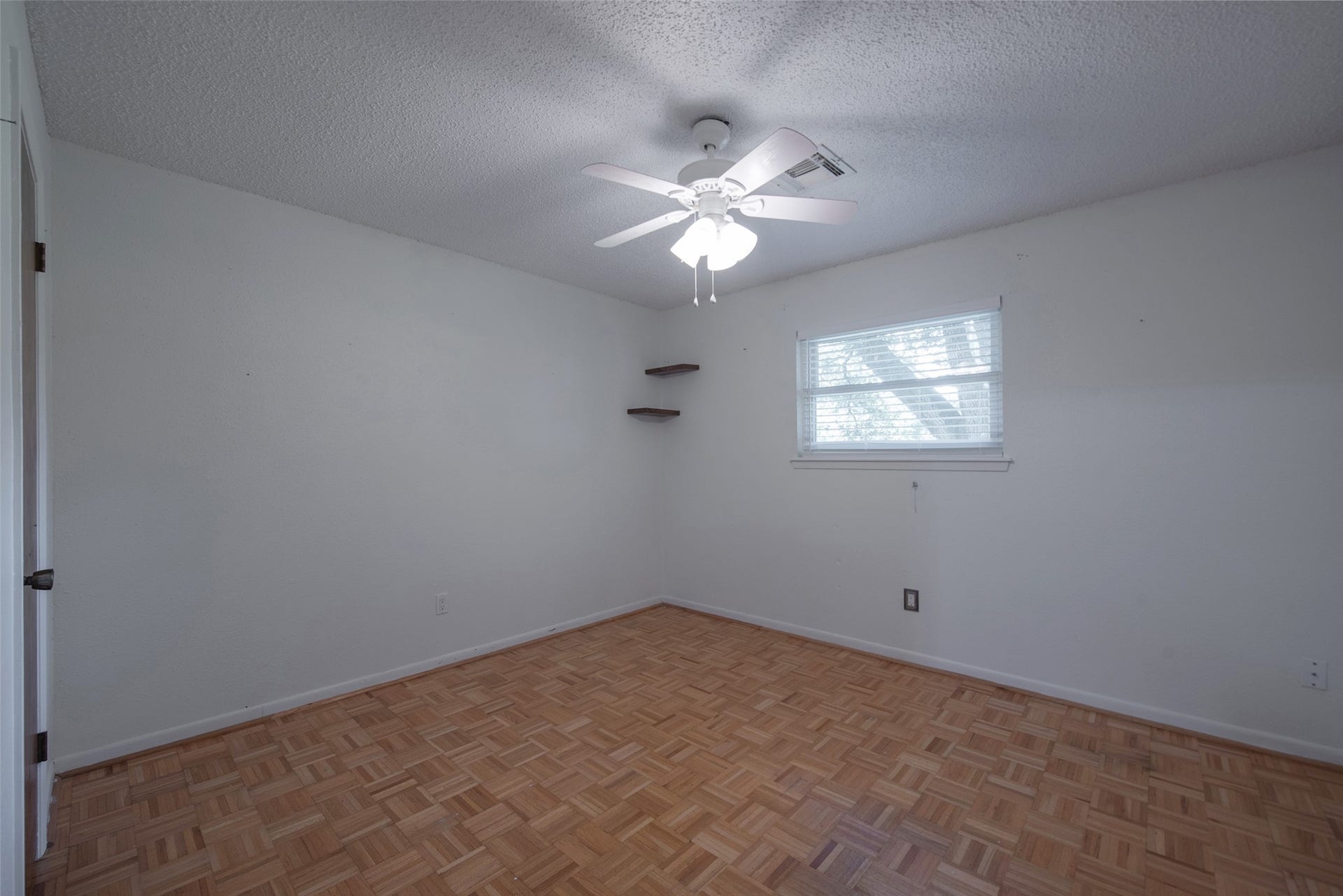 504 Walnut Street, Waller, TX 77484 Bedroom