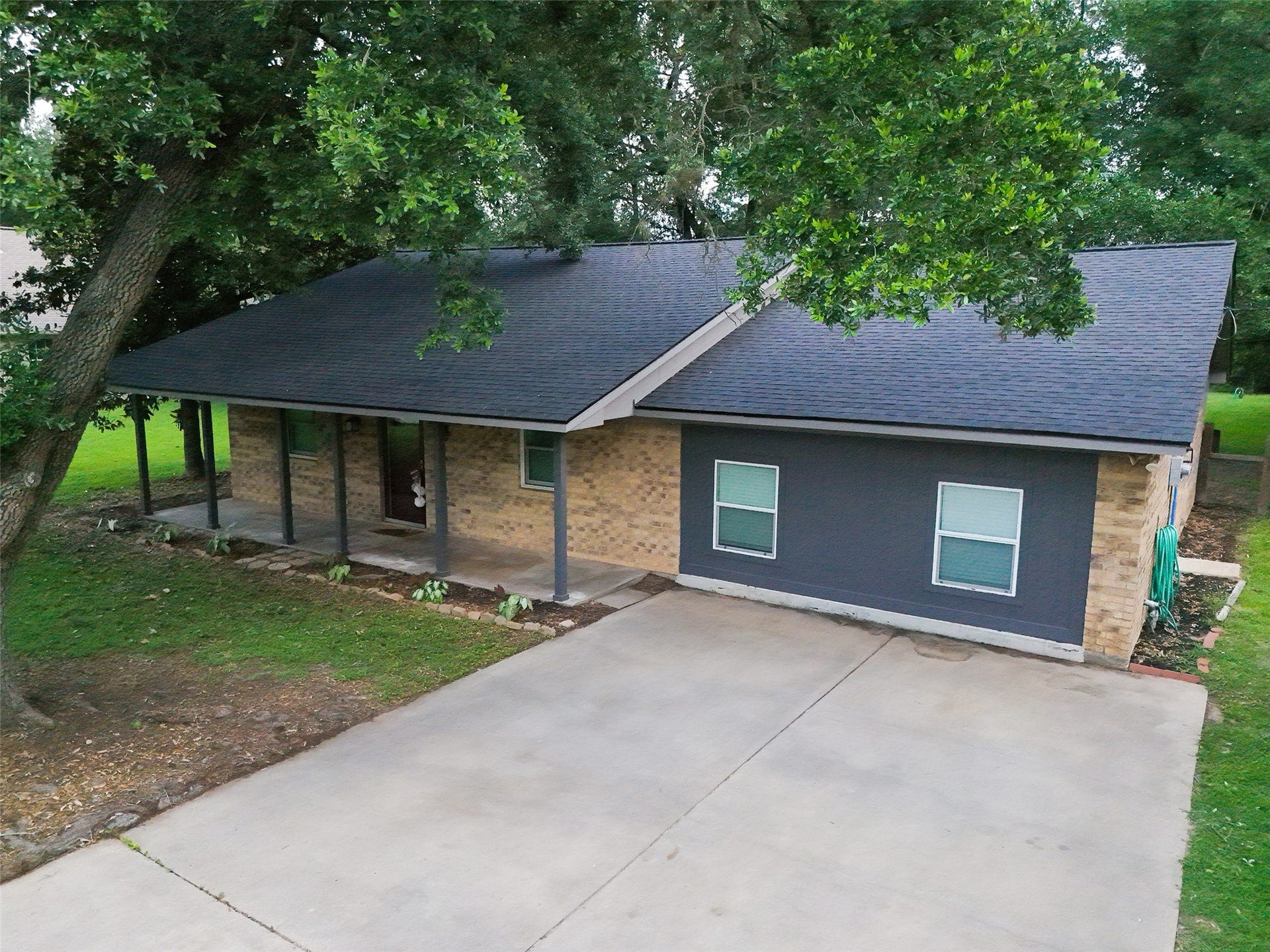 504 Walnut Street, Waller, TX 77484 Welcome to 504 Walnut St, Waller!