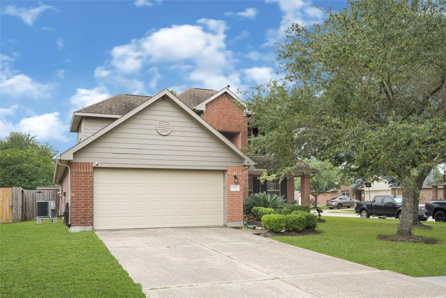 Property photo for 4102 Caneshaw Drive, Pearland, TX