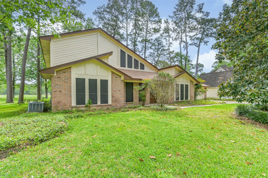 Property photo for 16040 Dunes Drive, Crosby, TX