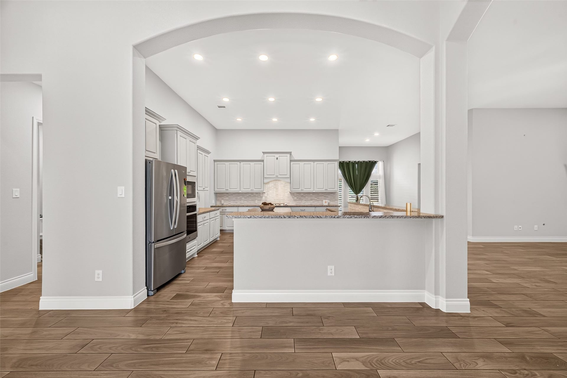 18902 Carson Glen Drive, New Caney, TX 77357 Kitchen
