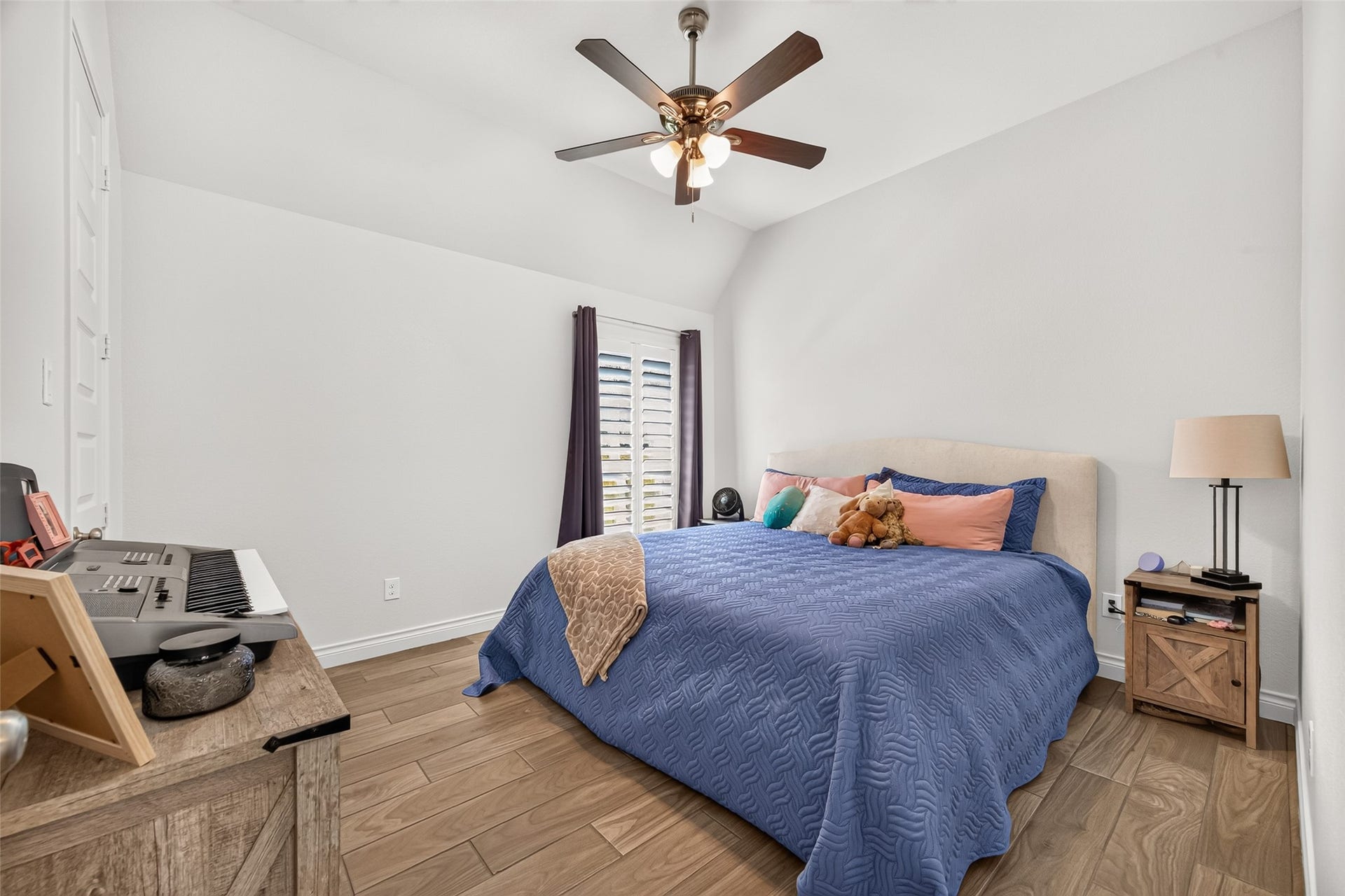 18902 Carson Glen Drive, New Caney, TX 77357 Guest suite 1