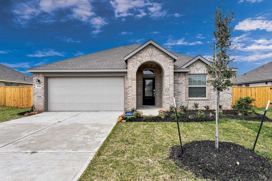 Property photo for 3718 Shadow Crest Lane, Rosenberg, TX