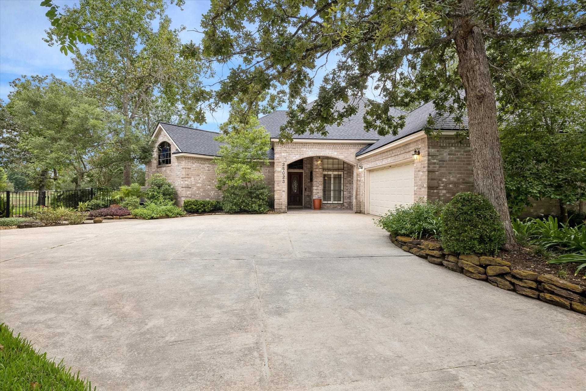 25023 Northampton Terrace Drive, Spring, TX 77389