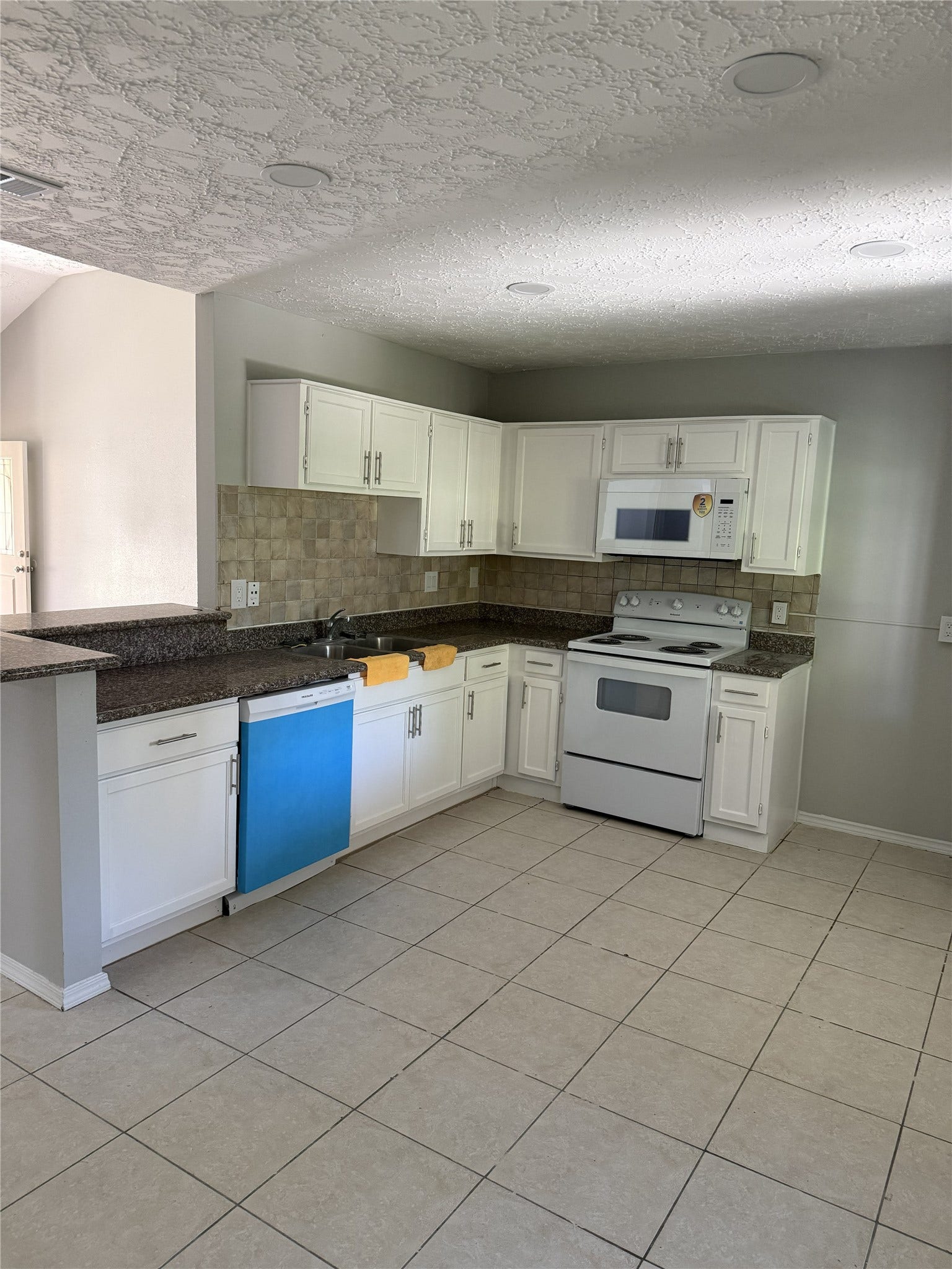 3846 Old Post Road, Houston, TX 77082 3846 Old Post Road, Houston, TX 77082