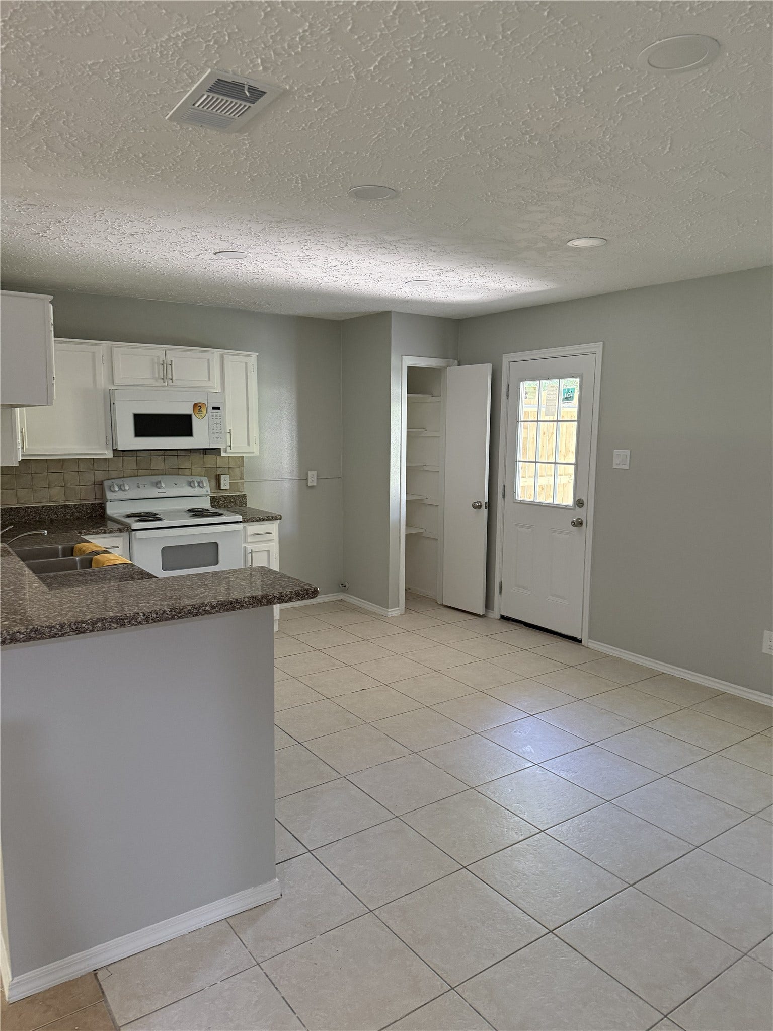 3846 Old Post Road, Houston, TX 77082 3846 Old Post Road, Houston, TX 77082