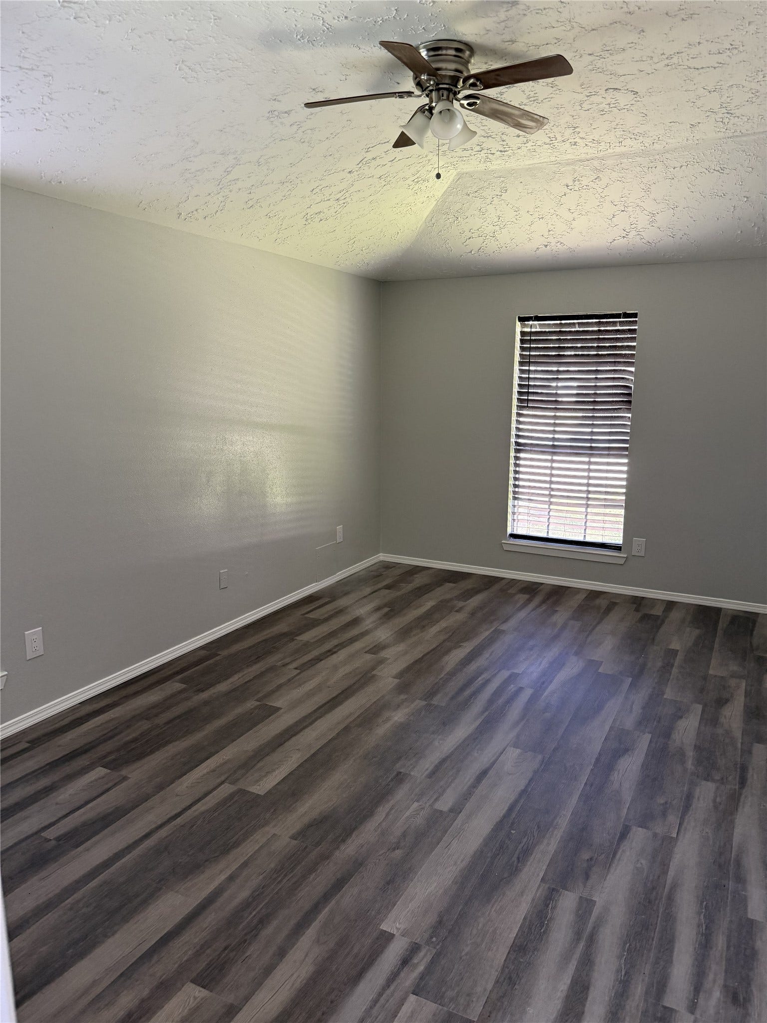 3846 Old Post Road, Houston, TX 77082 3846 Old Post Road, Houston, TX 77082